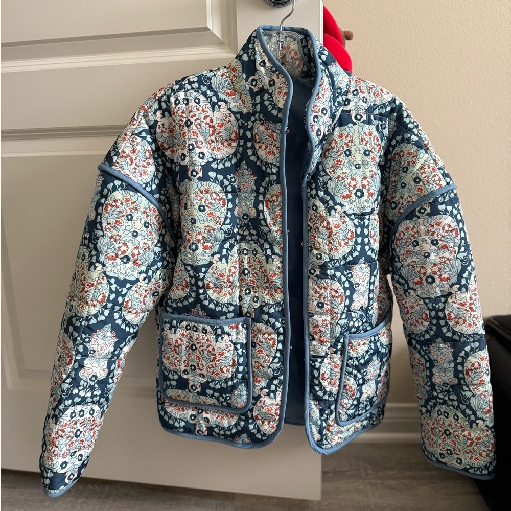 NWOT ~ Floral Quilted Jacket